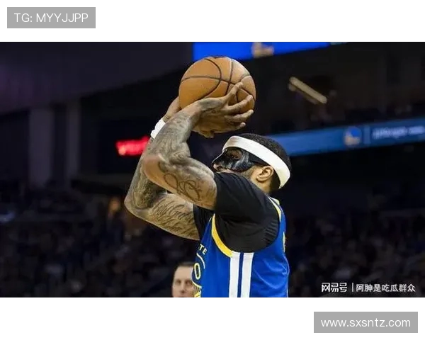 勇士与雷霆对决数据分析揭示比赛关键因素与球员表现 勇士与雷霆对决数据分析揭示比赛关键因素与球员表现